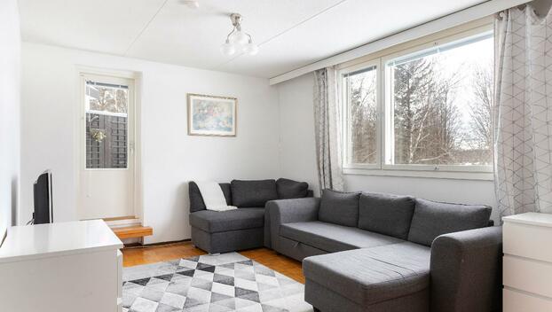 Puustellinpolku 12, Malminkartano, Helsinki