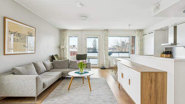 Nahkahousuntie 1, Lauttasaari, Helsinki