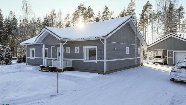 Pikkuhirventie 9, Hankala, Hämeenkoski