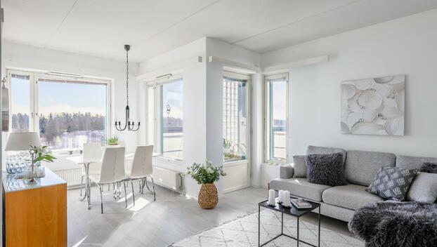 Asiakkaankatu 1, Itäkeskus, Helsinki