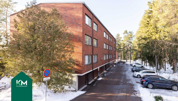 Haltijantie 6, Karhuvuori, Kotka