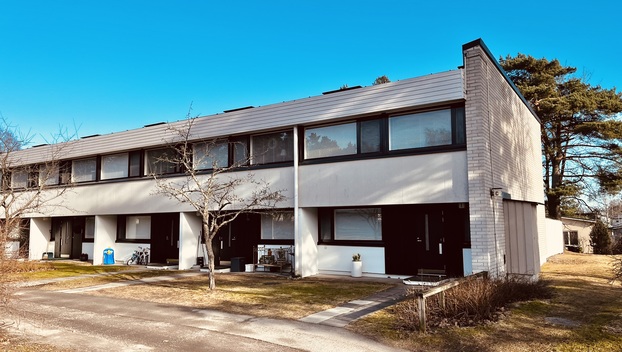 Porslahdentie 2, Vuosaari, Helsinki