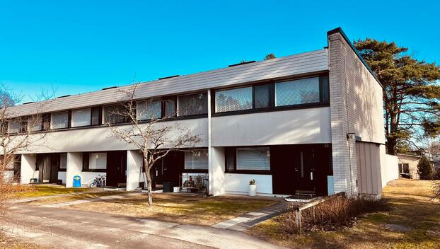 Porslahdentie 2, Vuosaari, Helsinki