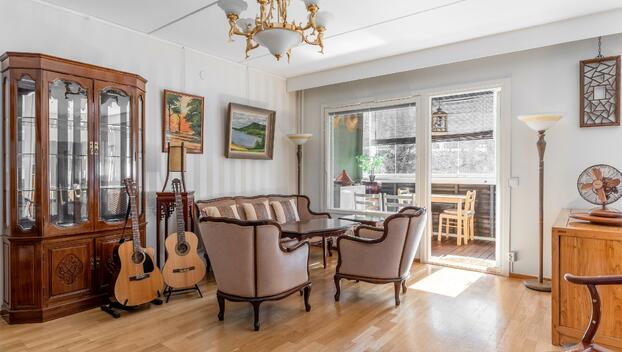 Karhusuontie 6, Pukinmäki, Helsinki