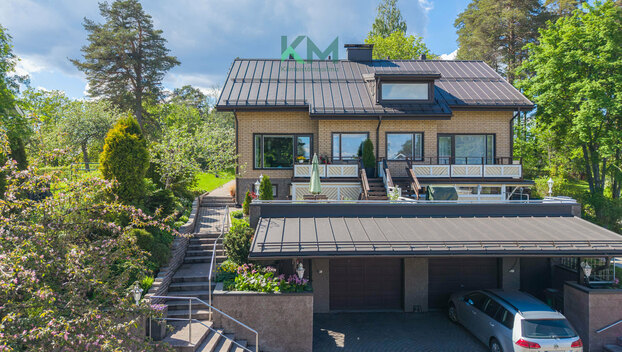 Salmelaisenkatu 21, Linnanpelto, Kuopio