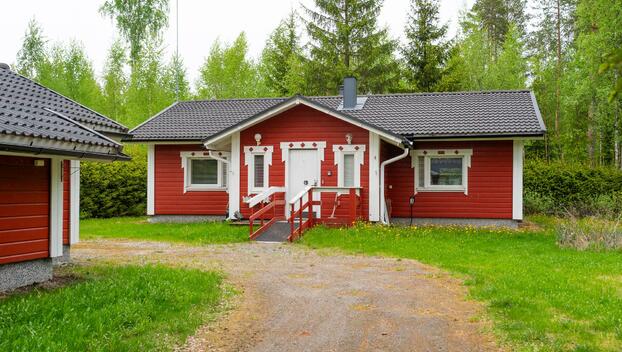 Ahotie 4, Jokiniemi, Laukaa
