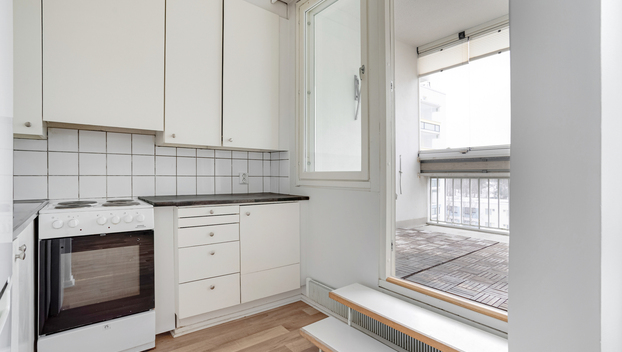Ristiaallokonkatu 4, Kivenlahti, Espoo