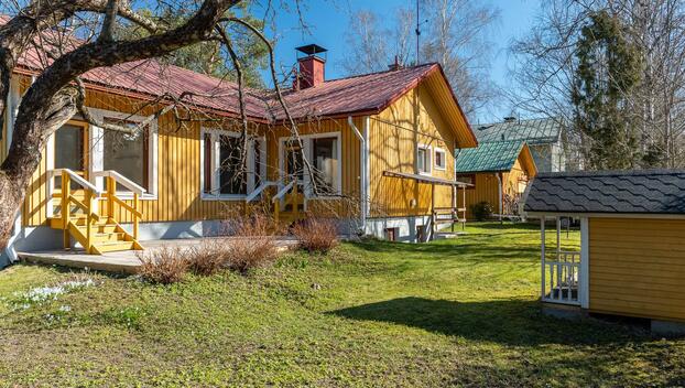 Päivöläntie 62, Tapanila, Helsinki