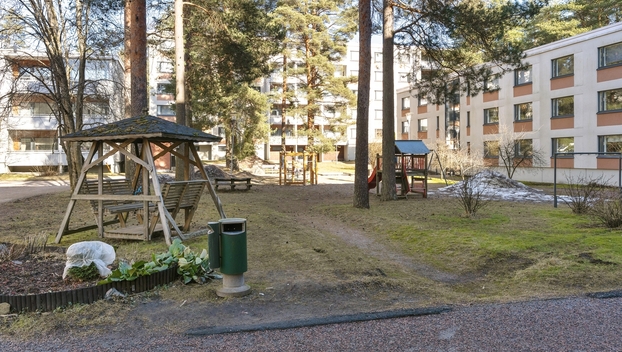 Mätästie 5, Suurmetsä, Helsinki