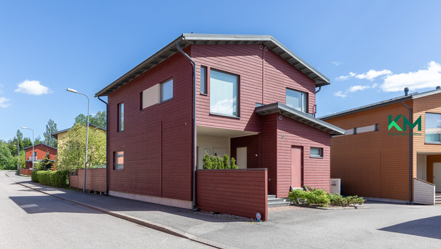 Heinäsarantie 10, Länsi-Pakila, Helsinki