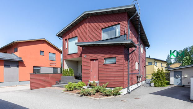 Heinäsarantie 10, Länsi-Pakila, Helsinki