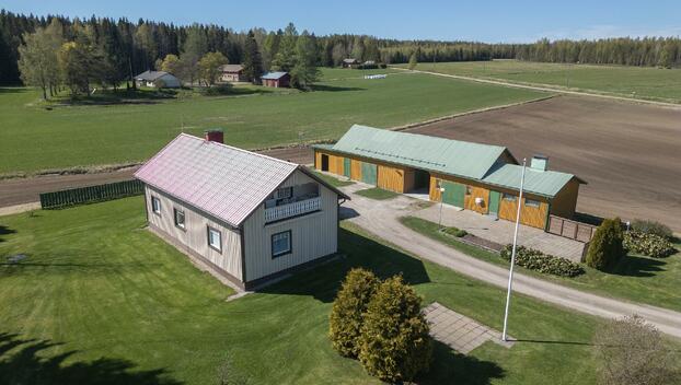 Niinistöntie 80, Juonenkylä, Kurikka