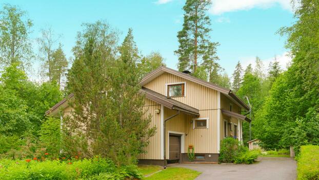 Santakuopantie 16, Lapinkylä, Vantaa