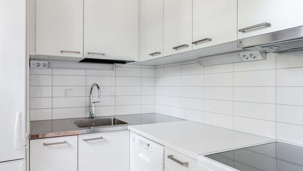 Osuuskunnantie 33, Länsi-Pakila, Helsinki