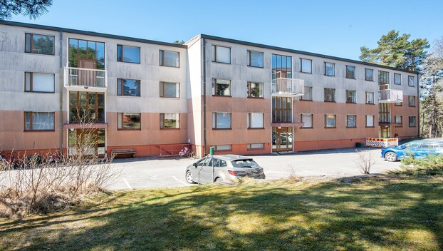 Vienolanrinne 1, Vienola, Turku