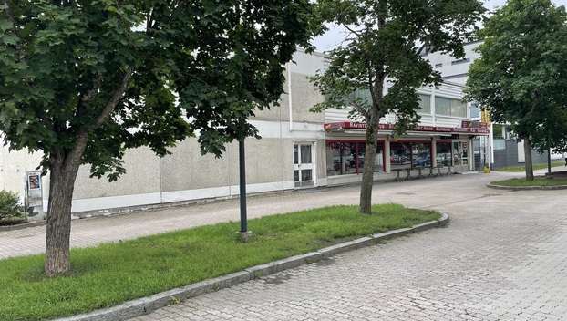 Mannilantie 42, Keskusta, Järvenpää