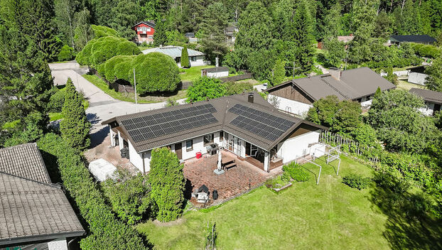 Laurilantie 9, Hedelmätarha, Hollola