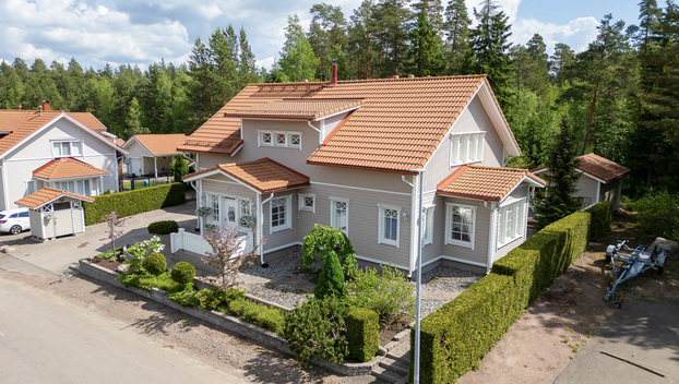 Mesipolku 6, Otsola, Kotka