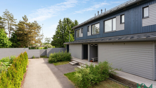 Perusmäen Puistotie 8, Perusmäki, Espoo