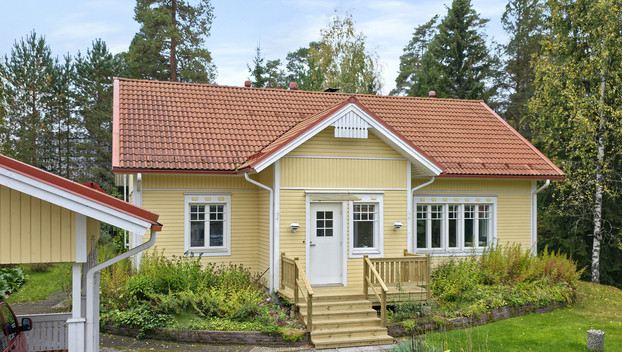 Läntinen Puistotie 3, Taavetti, Luumäki