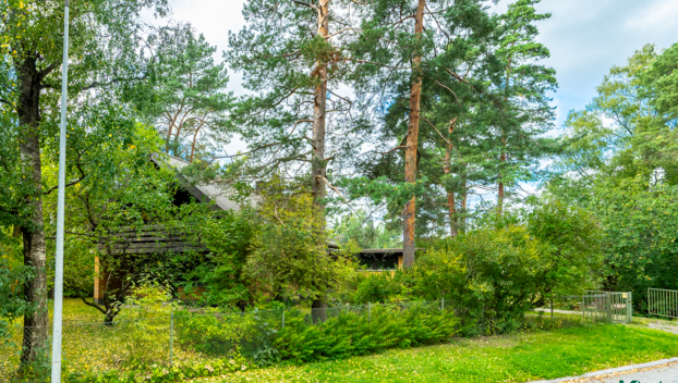Kaunismäenkuja 1, Maununneva, Helsinki