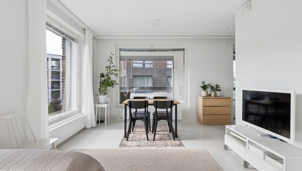 Hopeakaivoksentie 36, Kruunuvuorenranta, Helsinki