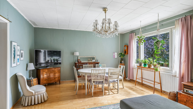 Uiskotie 19, Vartiokylä, Helsinki