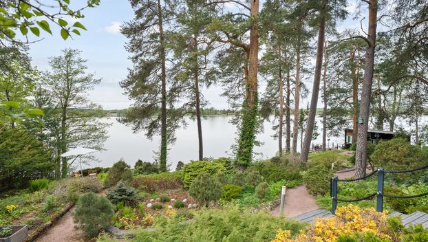 Pitkäjärvenranta 24, Laaksolahti, Espoo