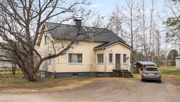 Omenalahdentie 2b, undefinedTuusula