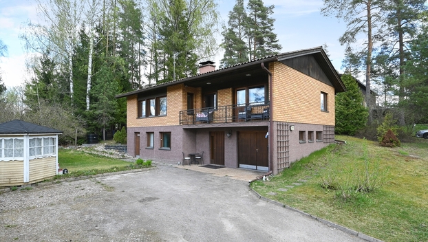 Kuikantie 11, Riihikallio, Tuusula
