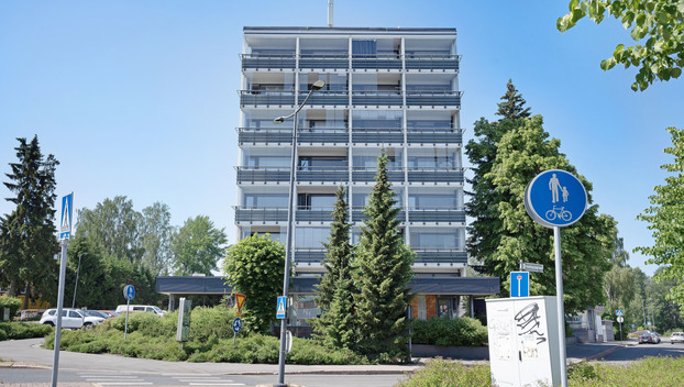 Kirkkotie 15 , Kauniainen