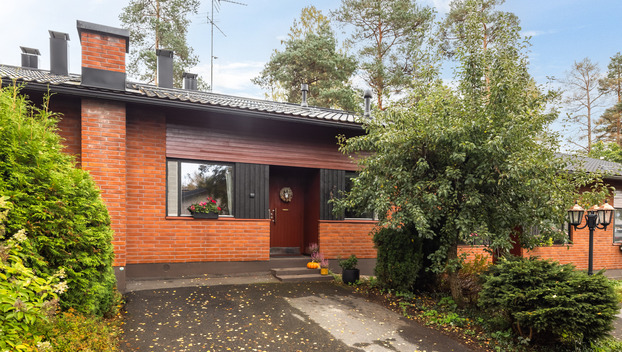 Lintukalliontie 12, Kivimäki, Vantaa