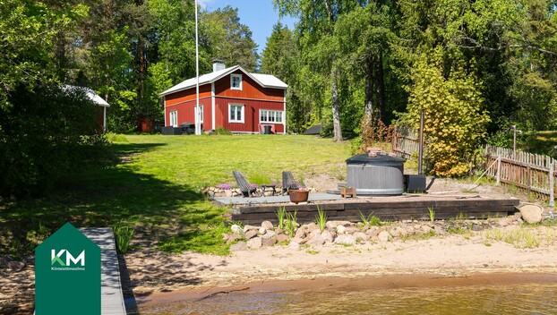 Luovintie 137, Kaarniemi, Kotka