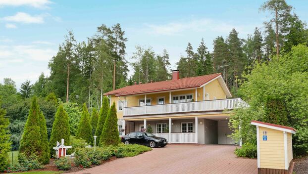 Linnankalliontie 18, Kivistö, Vantaa