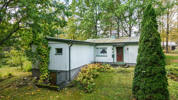 Linnakummuntie 6, Perttula, Nurmijärvi