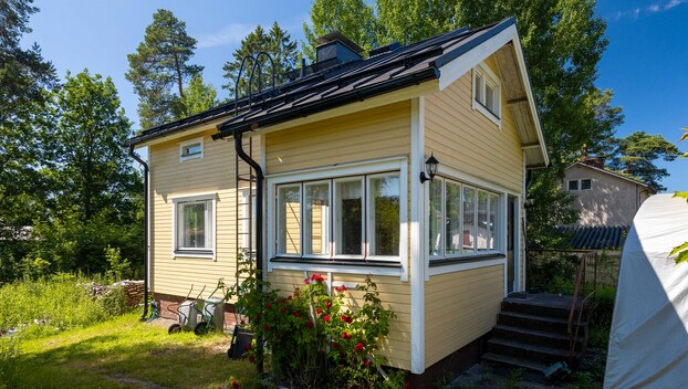 Lintukalliontie 8, Kivimäki, Vantaa