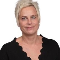 yrittäjä, kiinteistönvälittäjä LKV, kaupanvahvistaja, LKV Sanna Hotanen