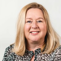 Laillistettu kiinteistönvälittäjä LKV, LKV, LVV, KiAT, Sisustussuunnittelija Mia Sireni