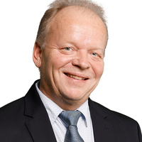 LKV, laillistettu kiinteistönvälittäjä Kari Hyry