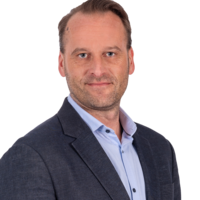 Myyntipäällikkö Jukka Hirvonen