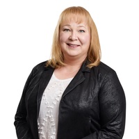 myyntipäällikkö, kiinteistönvälittäjä, LKV, LVV Ulla Helenius