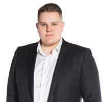 Myyntineuvottelija Oskar Hokka