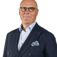 Kiinteistönvälittäjä, LKV, kaupanvahvistaja Jukka Kyttälä