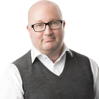Myyntipäällikkö, kiinteistönvälittäjä, LKV, LVV, KED Eero Heino