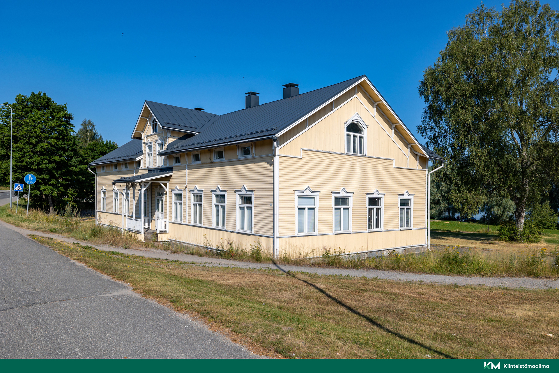 Kirkkolahdenkuja 1, Kangasniemi