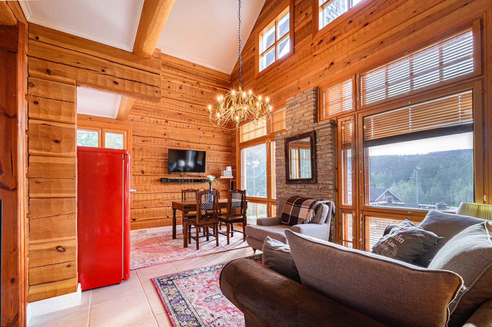 Saunaosastolta näkymät rinteiden suuntaan