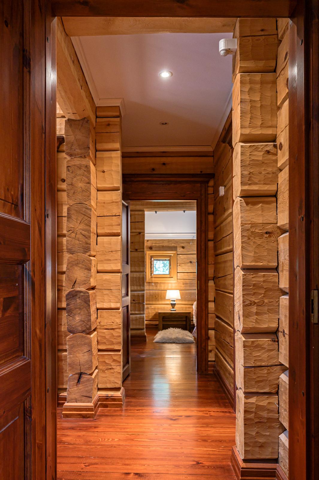 Massiivihirsi luo upean tunnelman