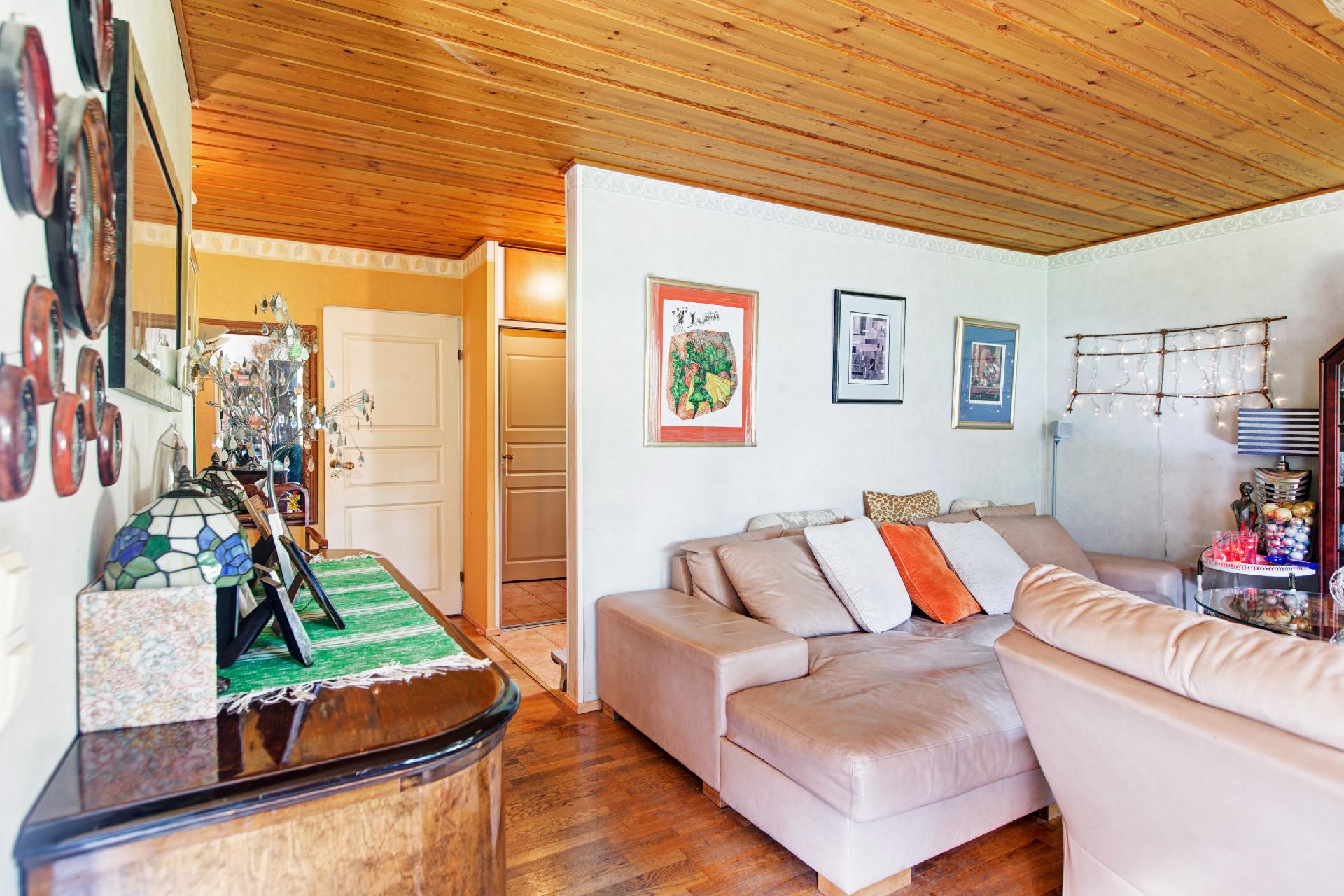 Ruistie 1, Kankaantausta, Hämeenlinna