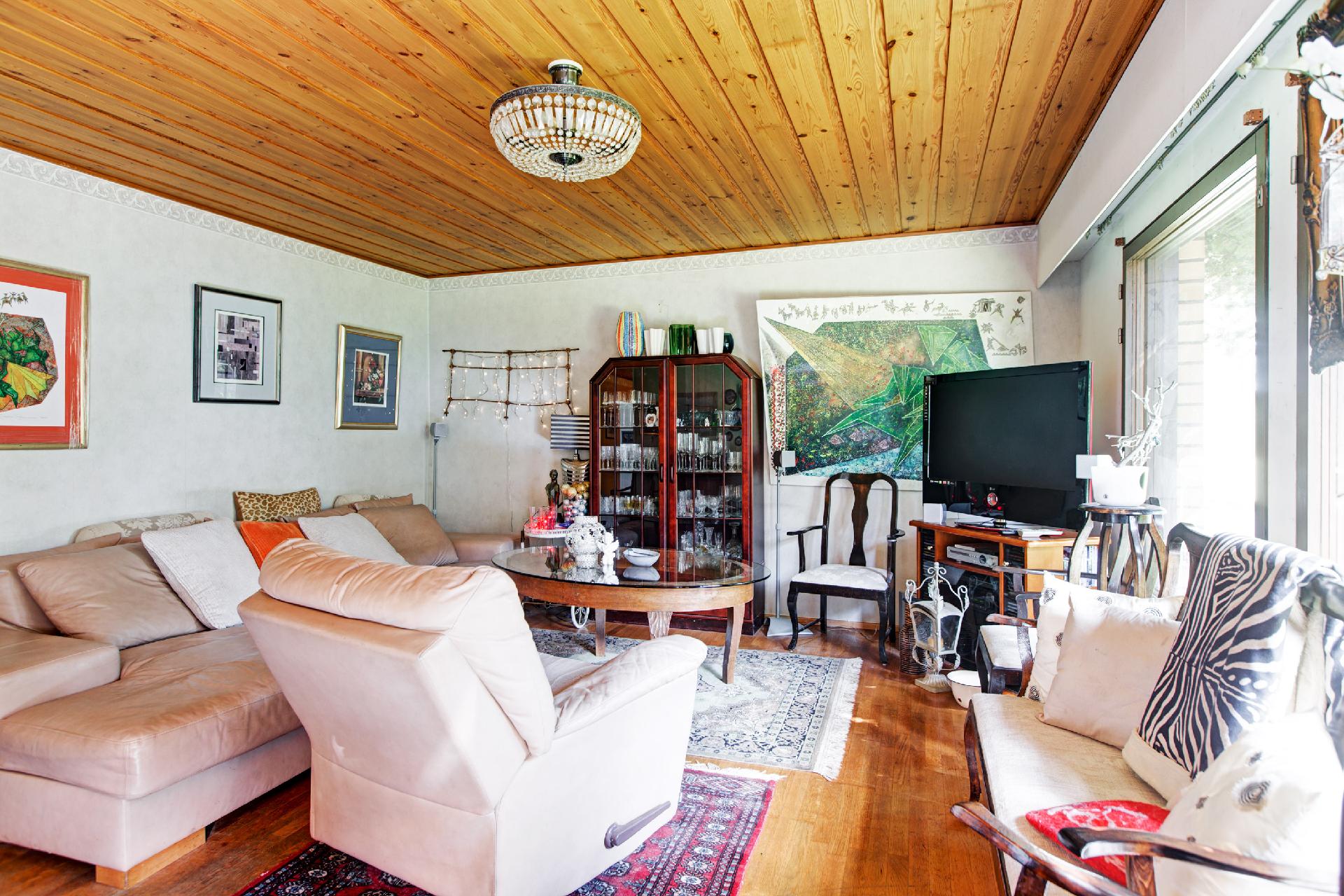 Ruistie 1, Kankaantausta, Hämeenlinna