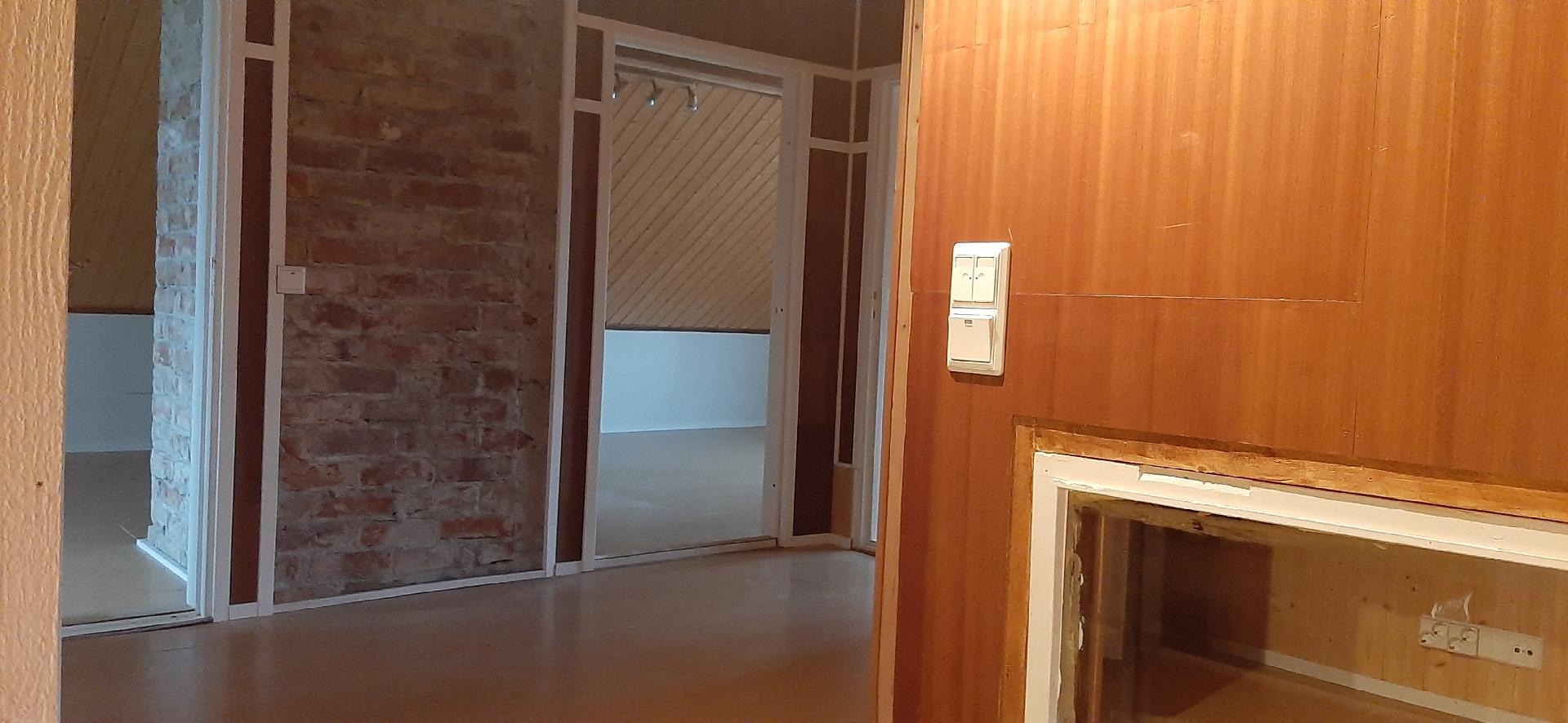 Yläkertaa vanhasta talosta